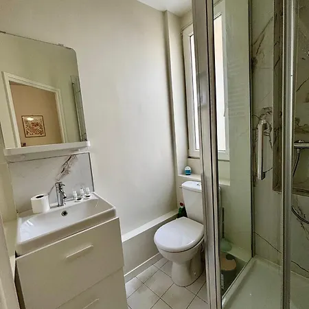 Commerce Tour Eiffel Apartment Paris