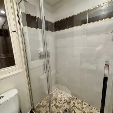 Apartment Commerce Tour Eiffel Paris